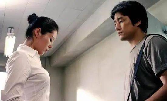新娘被男闺蜜叫走23分钟,回来婚礼散场只剩娘家人:你