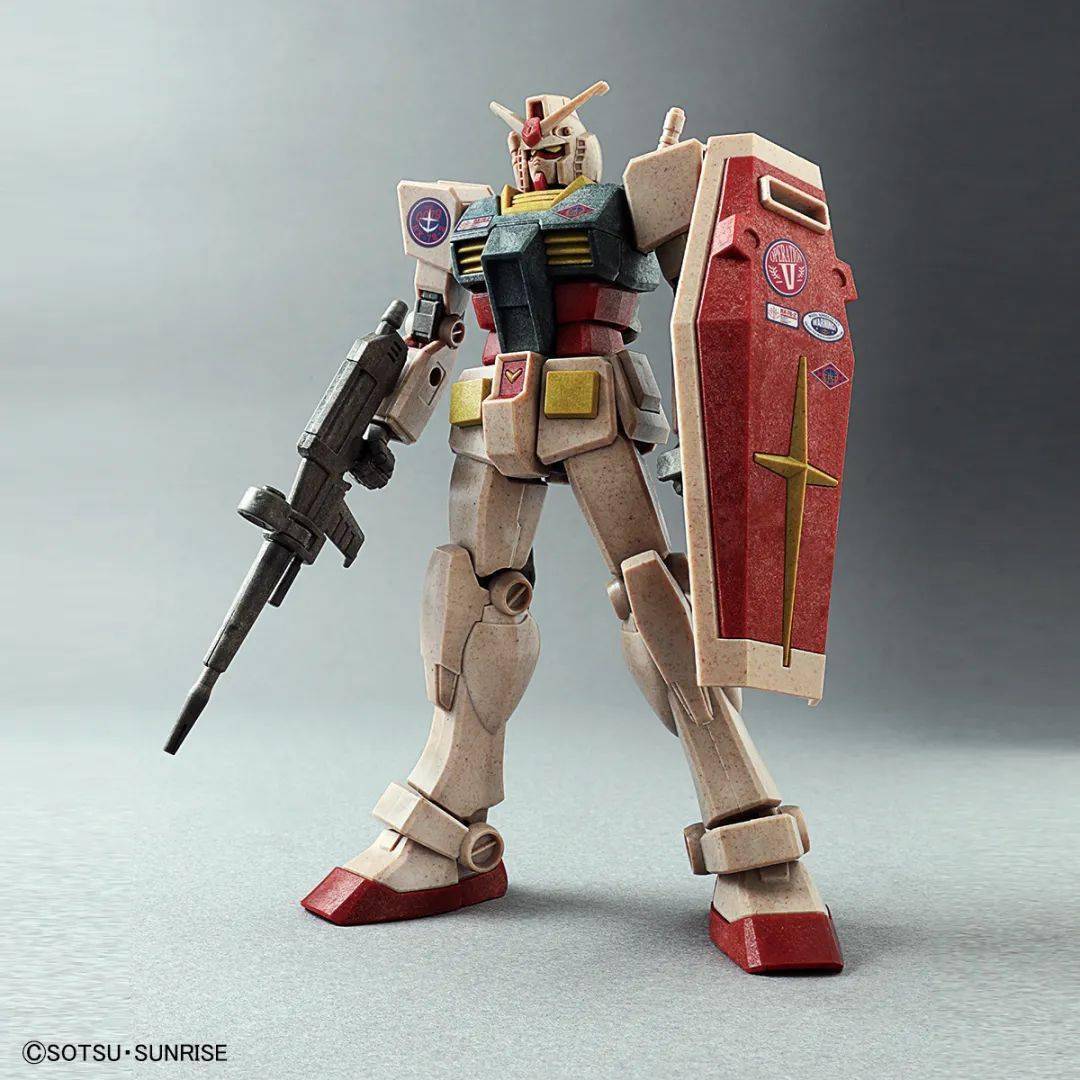新品:eg 1/144 高达rx-78-2 复古色,加了木粉的高达