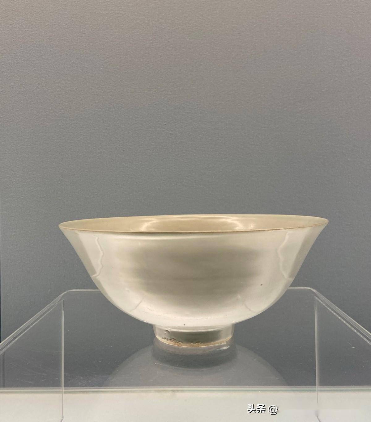 上博瓷器:宋元时期,景德镇正奔跑在成为瓷都的路上_浮梁_白釉_釉色