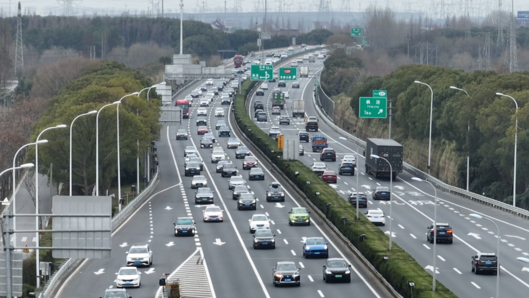 春节进入尾声,松江g60高速迎来客流高峰_车辆_上海_时间