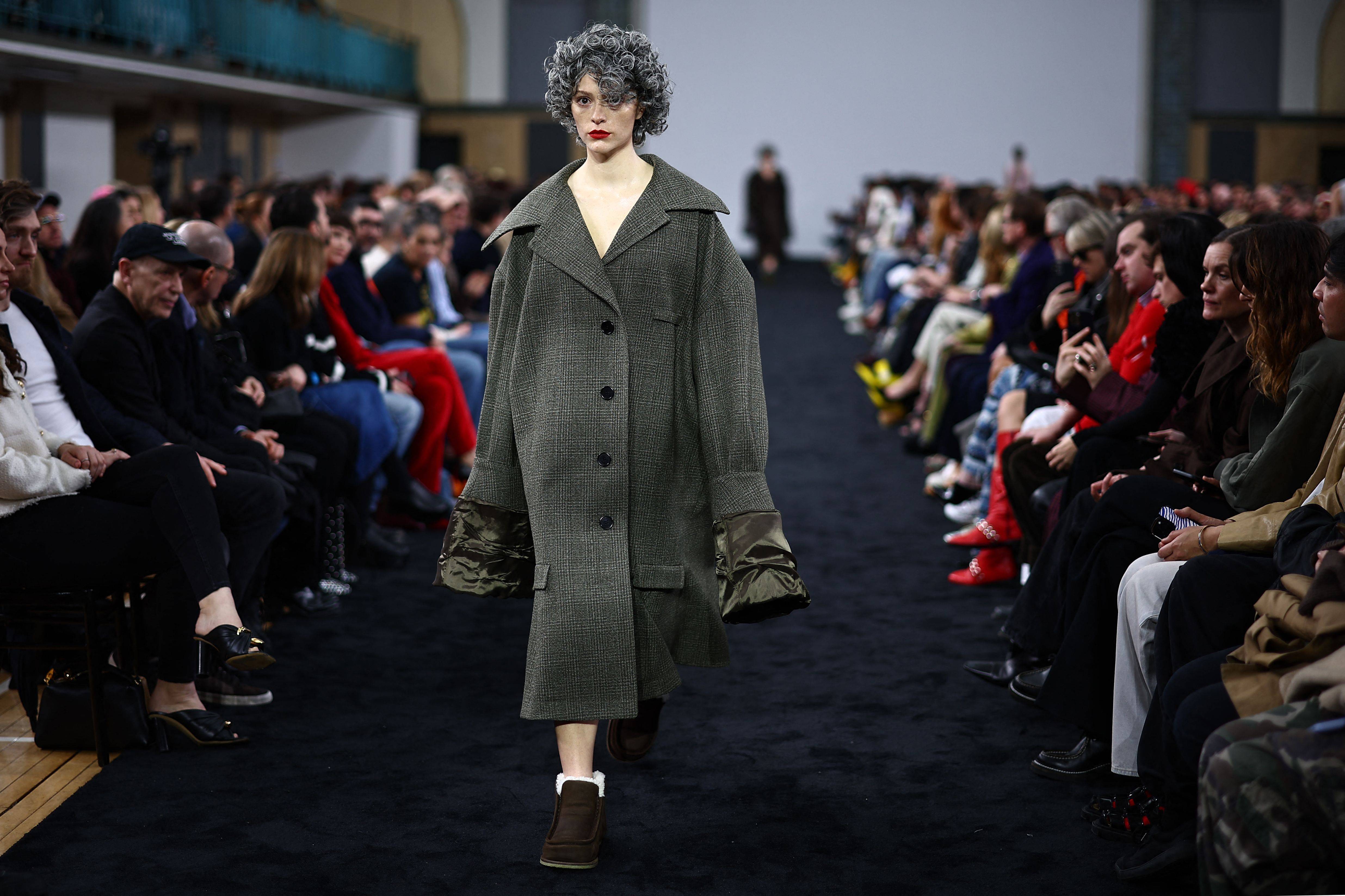 伦敦时装周——jw anderson品牌时装秀_新华社_服饰_外代