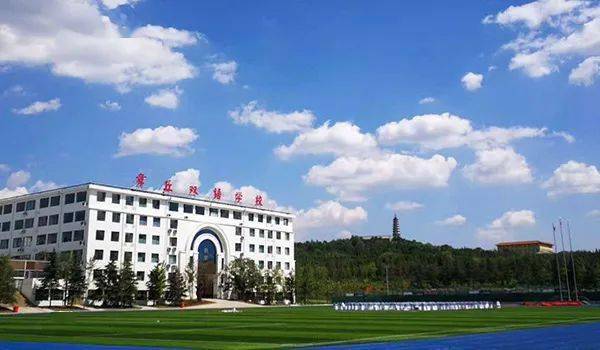 济南章丘双语学校今年天山访校比较早,24年1月已经开始探校活动,除了