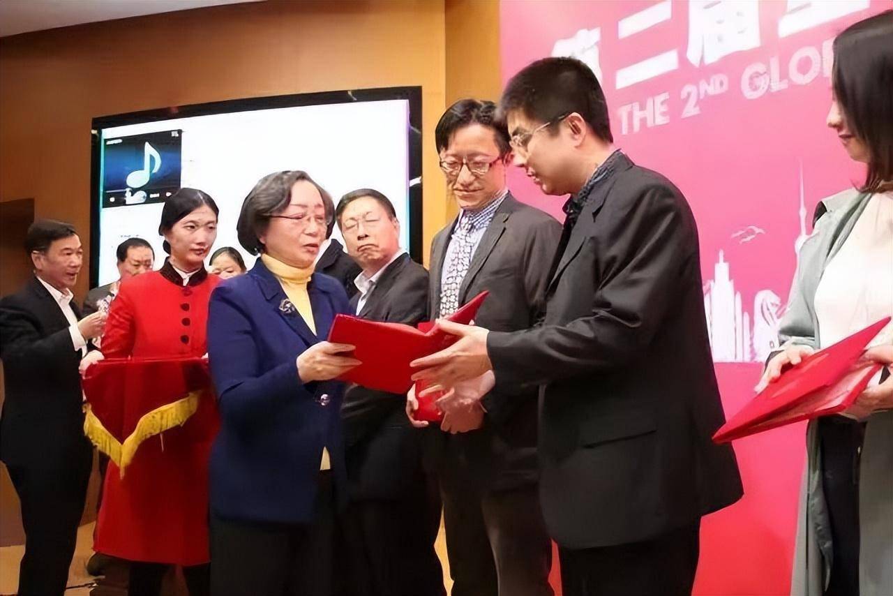 王国平,从旅游形象传播大师,到旅游形象传播大师,《旅游时报》横跨21