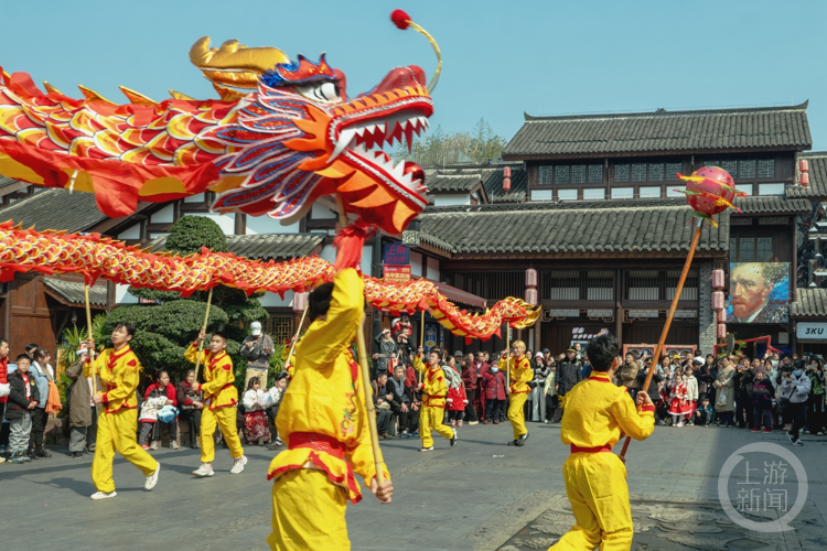 50 岁的岳面对人生下半场，如何调整心态，重新规划生活，迎接崭新未来