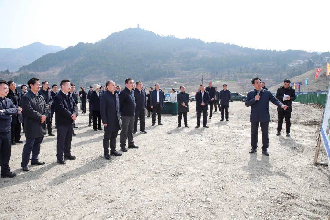 当天,与会人员分别前往旺苍县,朝天区的6个现场点位.