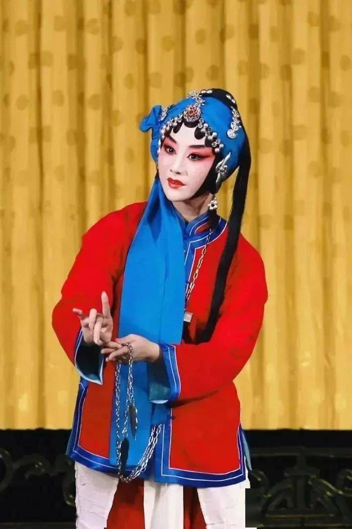 《玉堂春》日场(14:00)吉祥大戏院国粹龙祥扫码购票舞台监督:沈嘉心操