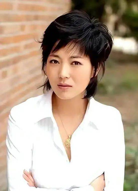 王茜华:前夫喝水都要aa,打掉孩子后再婚嫁导演婚姻幸福