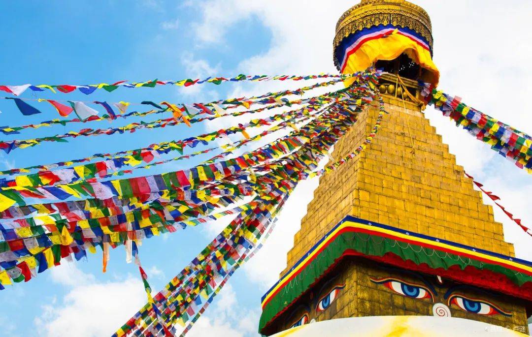 喜马拉雅雪山赏日出,体验全年仅一次的缤纷洒红节!