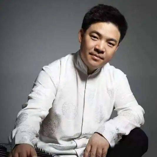 王中山中国当代著名古筝演奏家,教育家,中国音乐学院教授,博士研究生