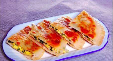 阿奴事事贤";未婚的小伙子说:"行桥肚(或摸狮肚),娶雅嬷(即漂亮妻子)"