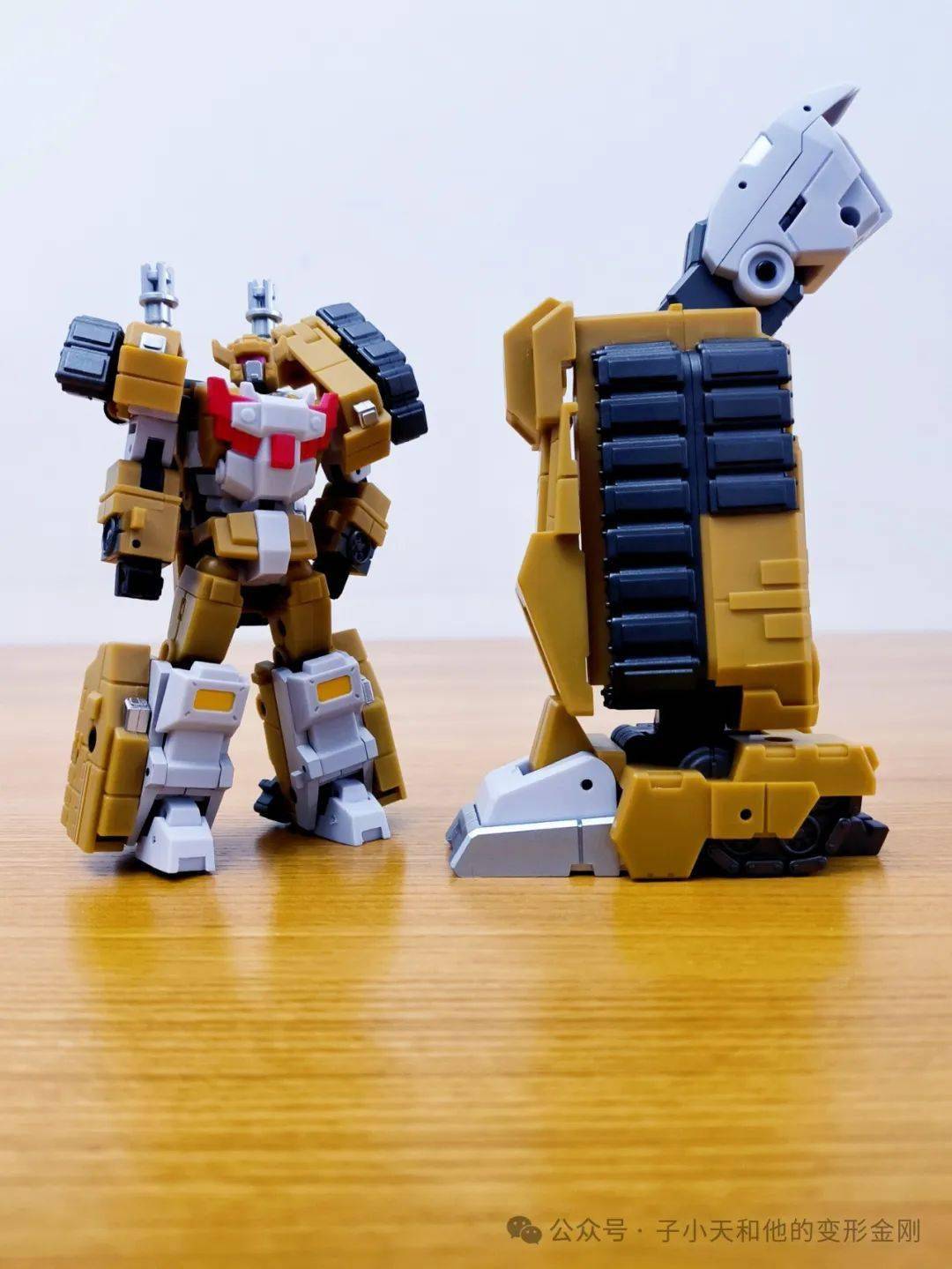 【评玩具】子小天:大果果测评《铁工厂 冥斗牛,人物挺帅,载具有惊喜