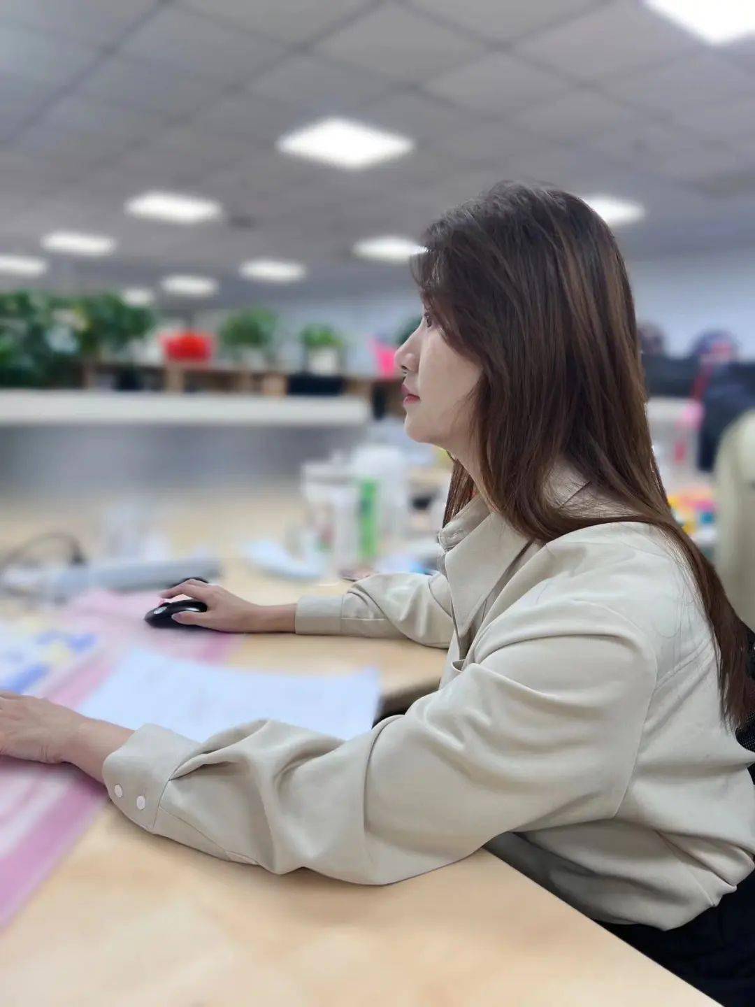 人民法院新闻传媒总社新媒体团队记录温暖动人的法院故事丨2023记者