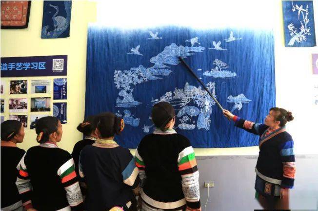 织金苗族蜡染:深沉悠远的沉静之美_织金县_图案_工艺品