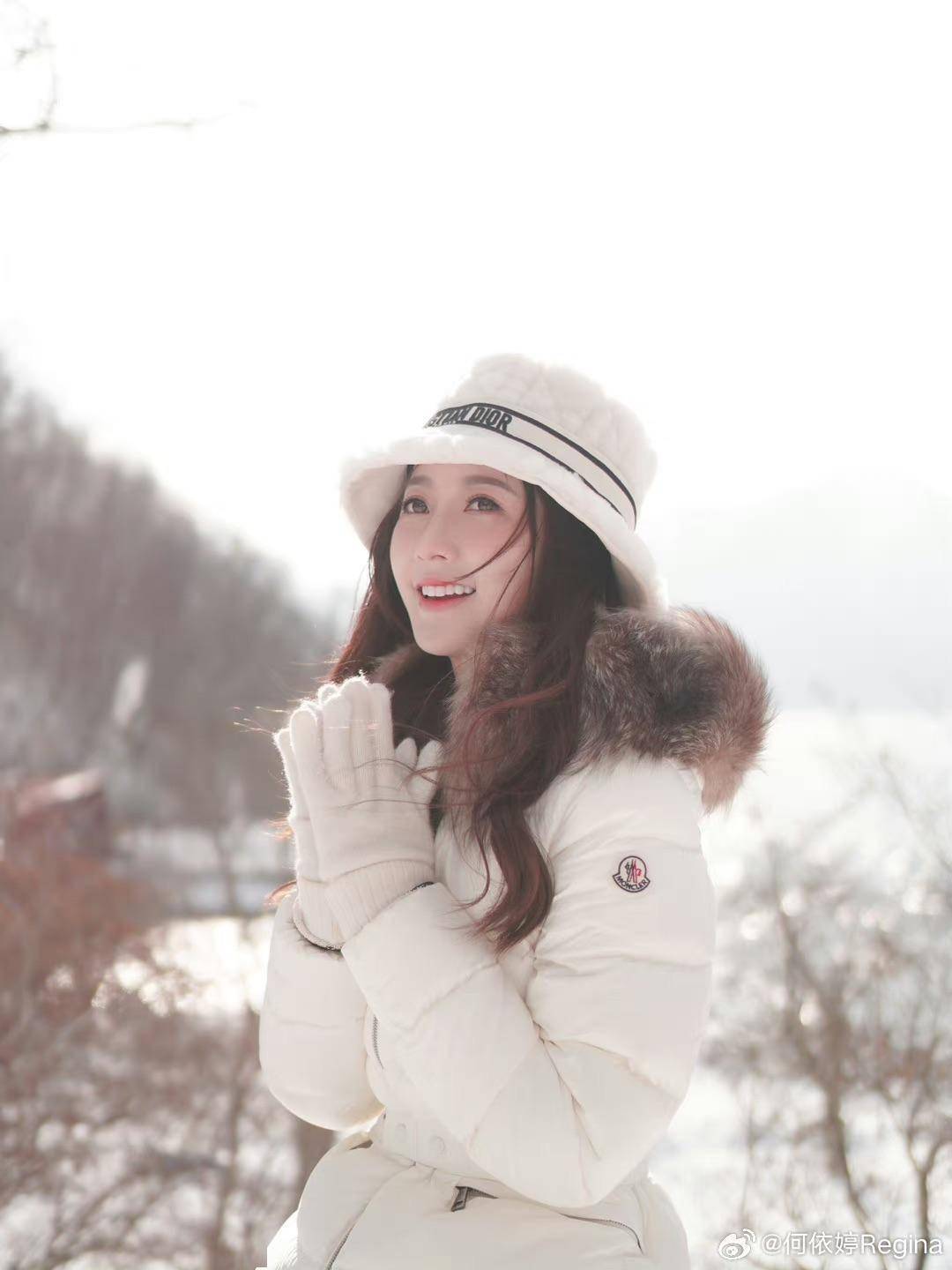 tvb小花何依婷自曝滑雪摔伤,头多次撞地亦伤及颈部_老公_日本_治疗