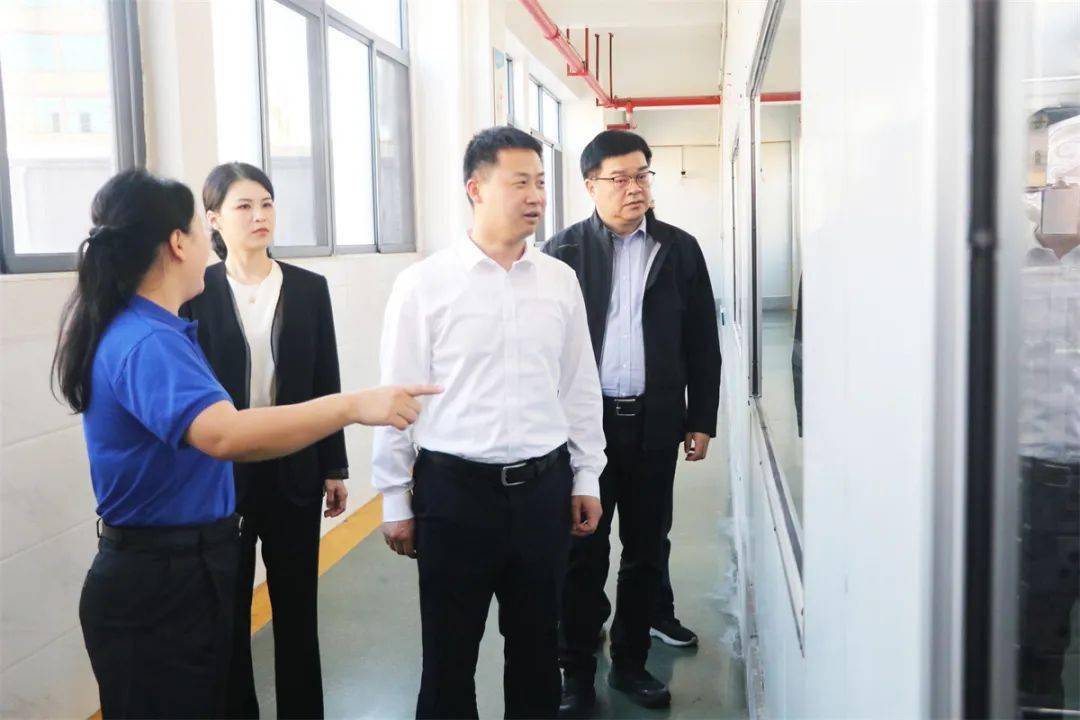 洛江区政府区长郭宁带队开展"百名干部进百企 一企一策促发展"走访