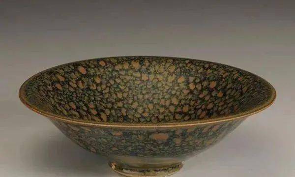 鉴赏:名贵的鹧鸪斑釉瓷_定窑_瓷器_斑盏