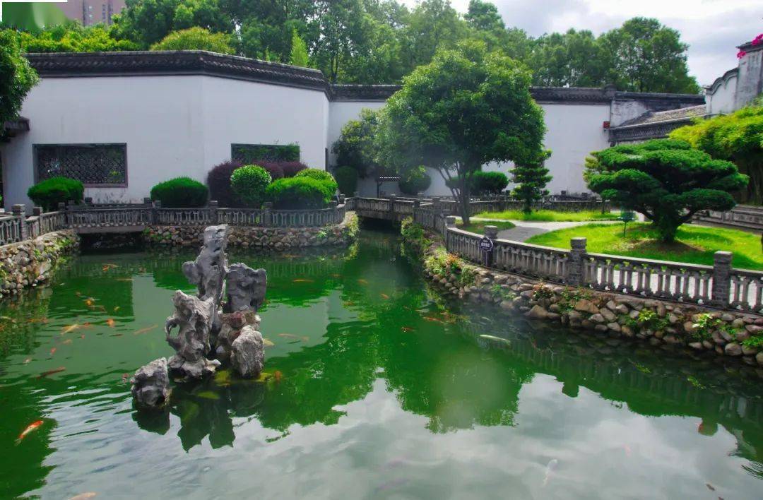 "玉海楼",这座清朝末年大儒孙诒让的故居,恰似一块精美的文化瑰宝