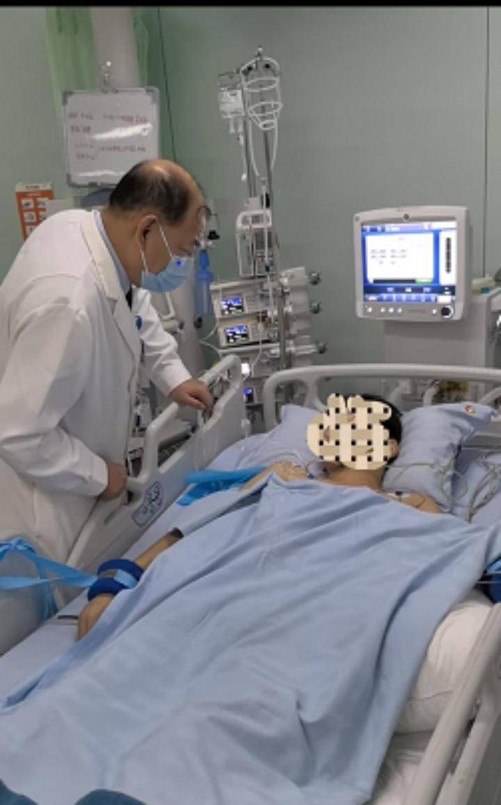 生死时速|15岁少年突发车祸,阳光融和医院多学科通力合作化险为夷