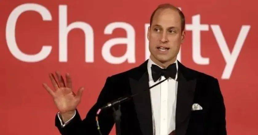 差距咋这么大呢._his_the_活动