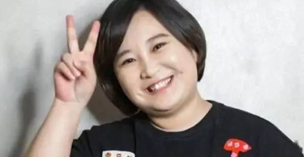 知道她的真名后, 网友大喊: 不改早火了_名字_相声_节目