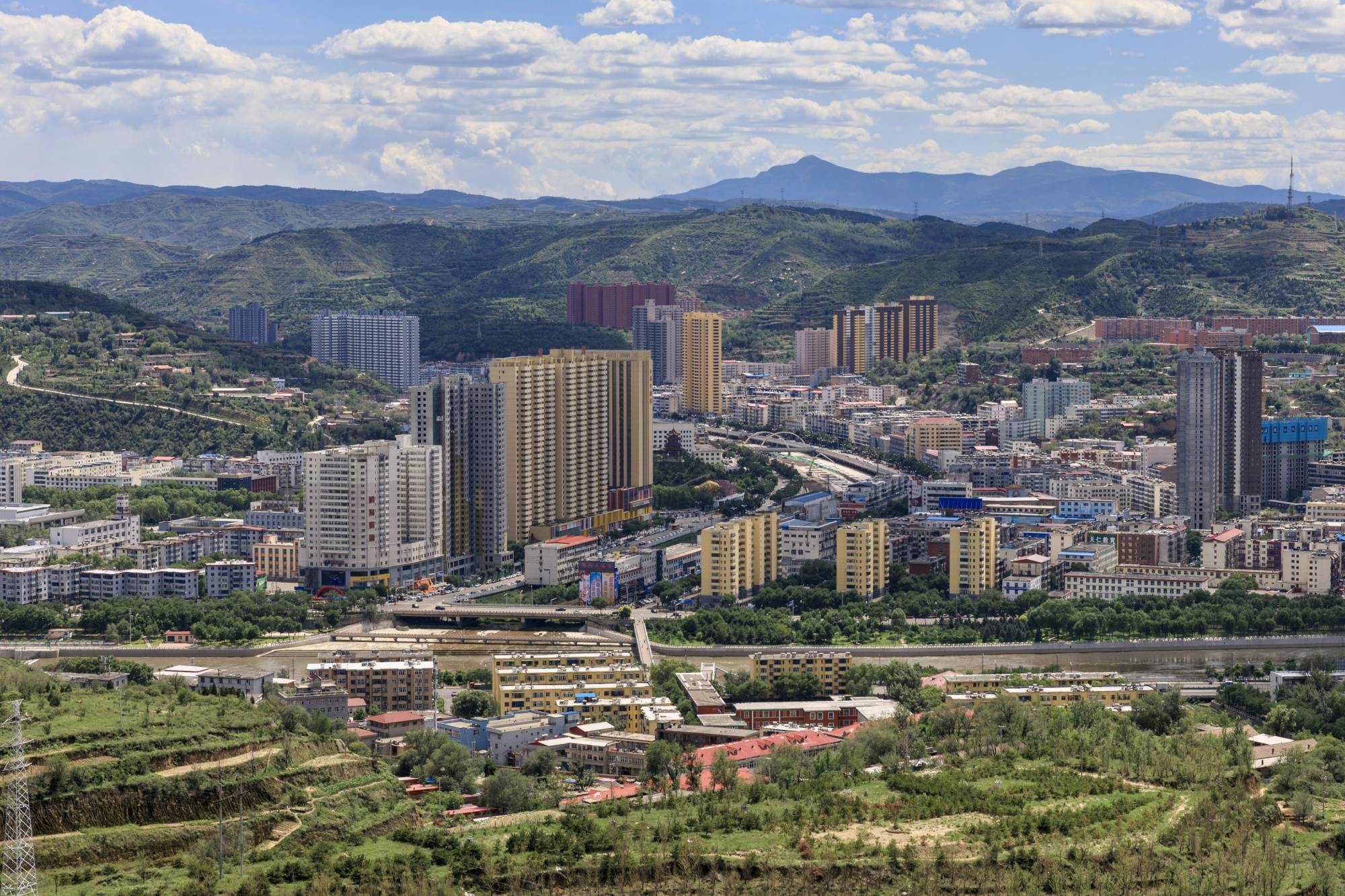 "三度"看山城古交亮眼答卷_建设_治理_项目