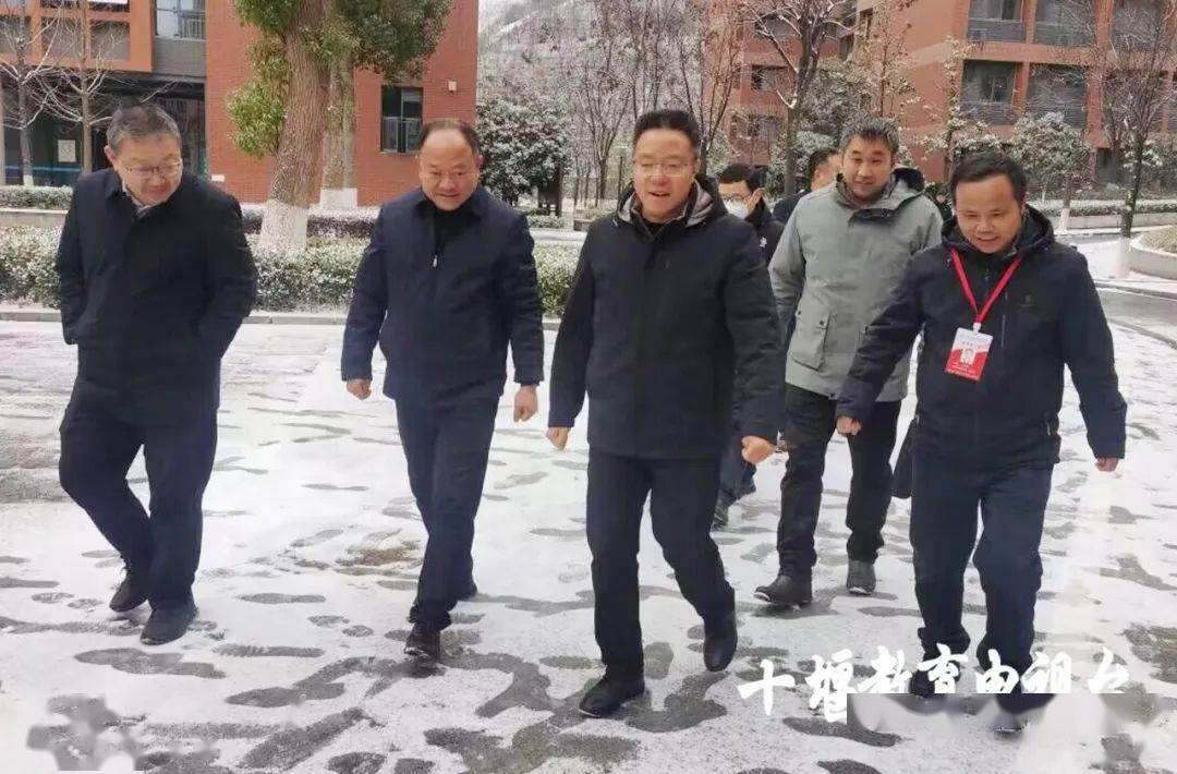 市教育局检查湖北东风汽车技师学院▲市教育局检查市柳林中学▲市
