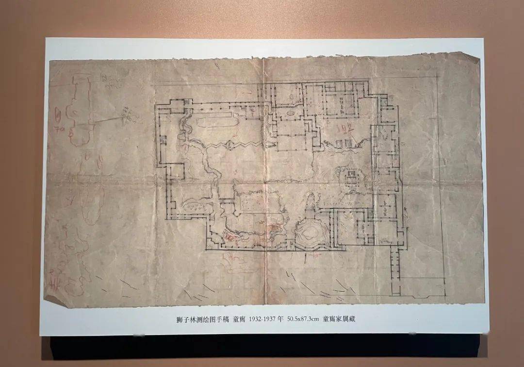 90年前,梁思成,林徽因在华北测绘古建筑时,他在江南