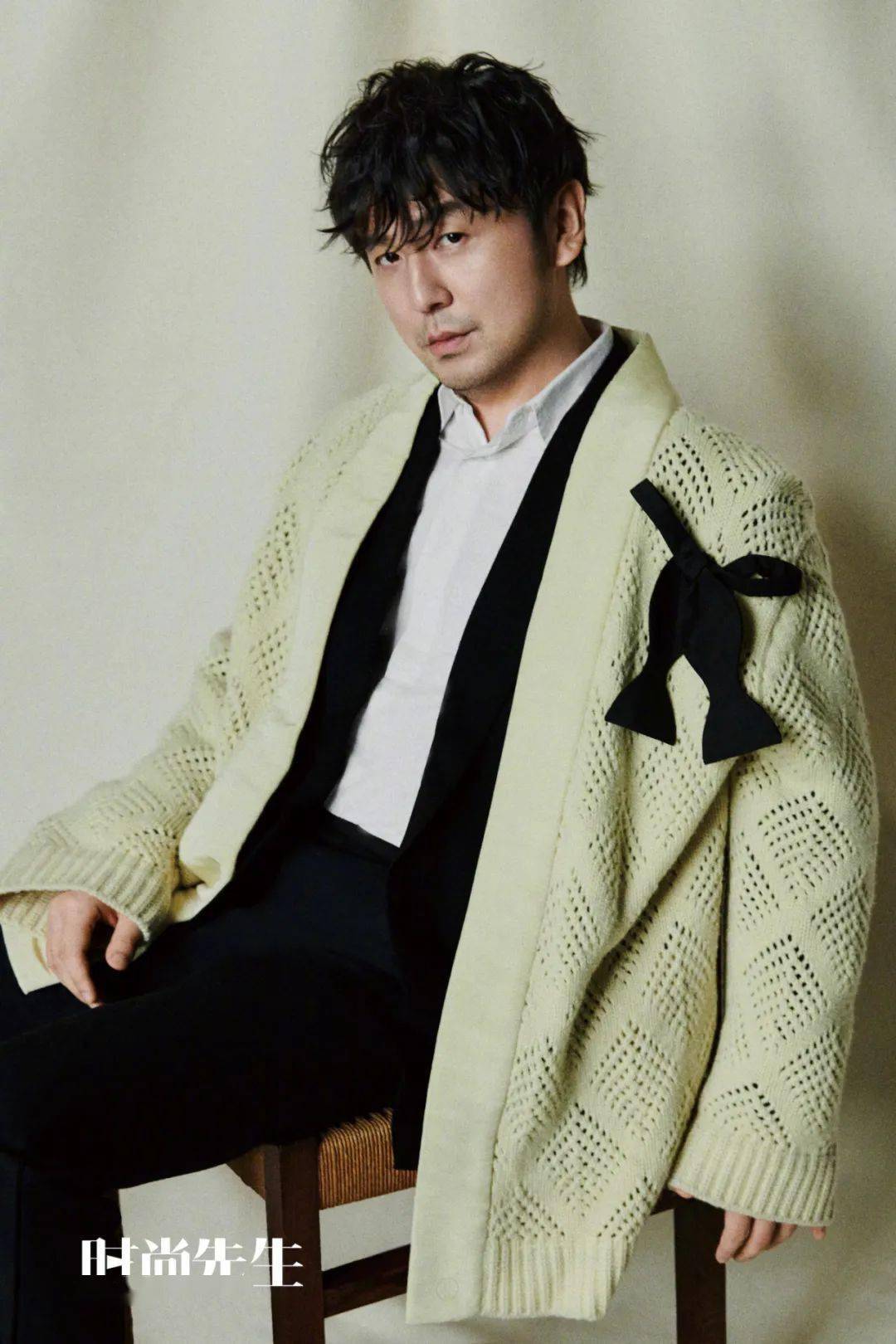 不能说不雅,就是雅得比较可疑;吴秀波没翻车之前,雷佳音还炒作过"