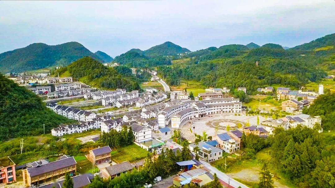 乡村行·看振兴 | 洪关苗族乡小坝场村:文旅融合 打造精品旅游村寨