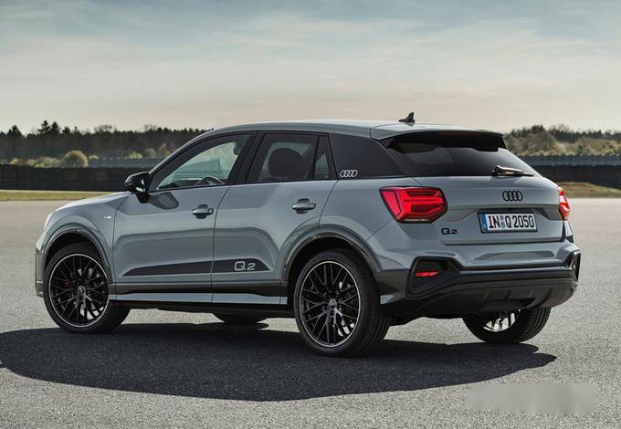 奥迪新款q2官图发布!上半年开售/内饰全面翻新_搜狐汽车_搜狐网