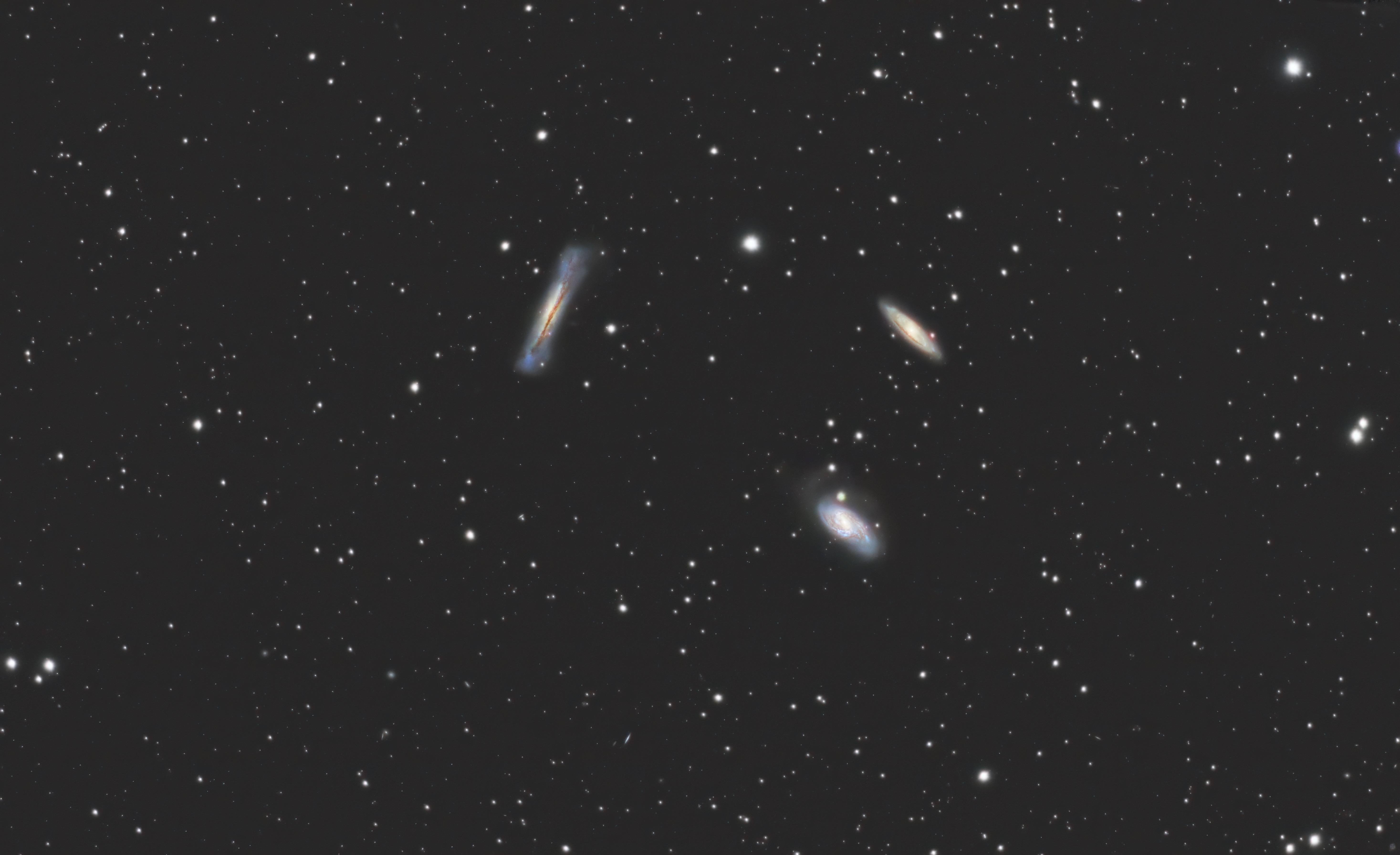 高原军人镜头中的浩瀚星辰_编号_星云_地球