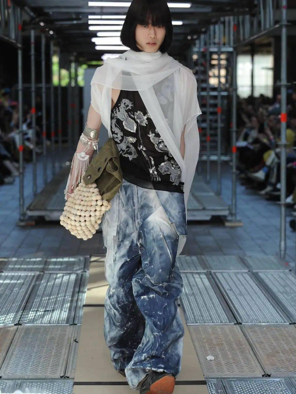 24 秀场上的「中国新生力量」|独家对话 4 位设计师_kejia_flora_品牌