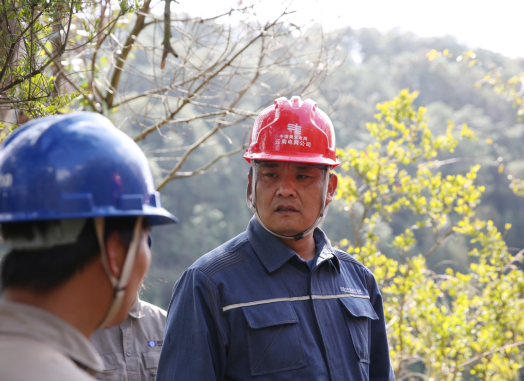 玉电正能量|铁面却温情的安全卫士_工作_作业_徐敏