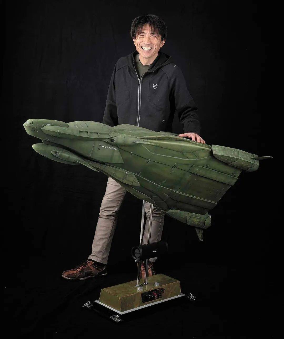 耗时7年手搓1米5长的葛兰雪号,再现12妹玛莉妲驾驶刹帝利登场的震撼