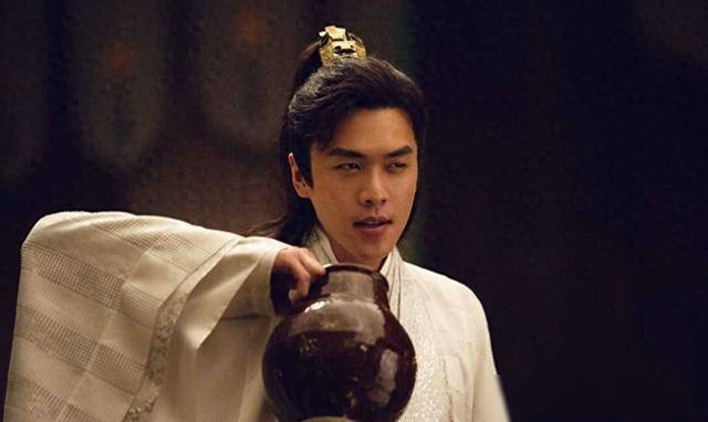 "京圈少爷"张若昀:后妈比他小5岁,因1.