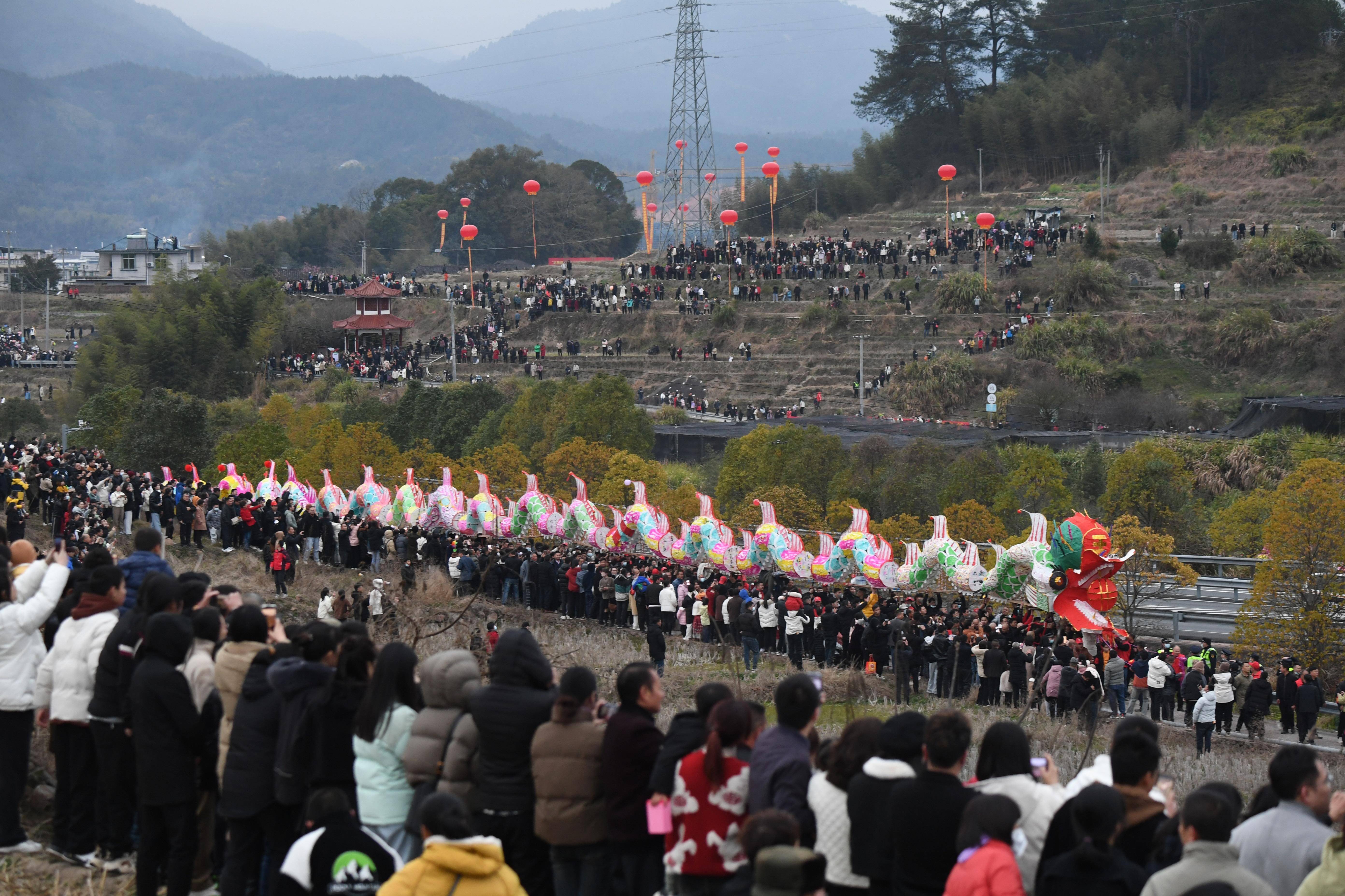 新华全媒 |福建连城:游大龙 闹元宵_活动_姑田镇_龙岩