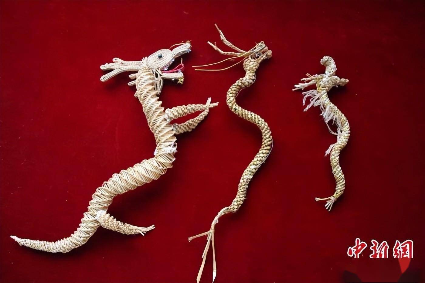 新春走基层丨国家级非遗传承人草编"祥龙"贺新春_张盼盼_王群英_大名