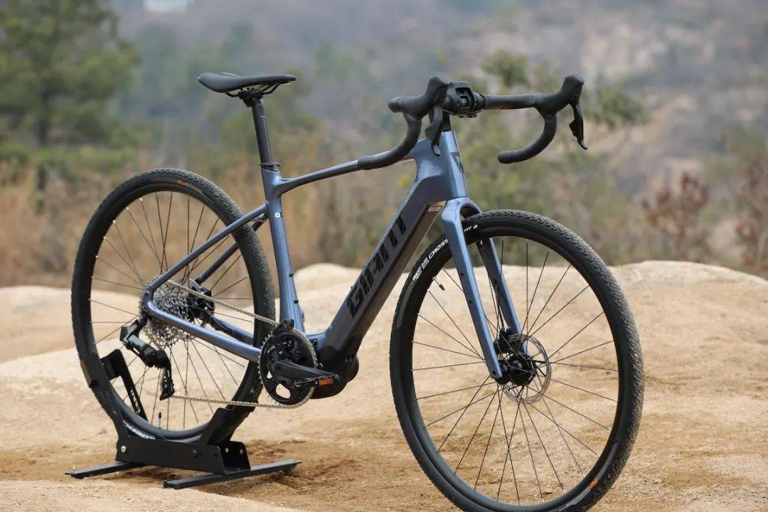 ai智能算法系统 giant推出revolt e  0电助力公路车_搜狐汽车_搜狐网