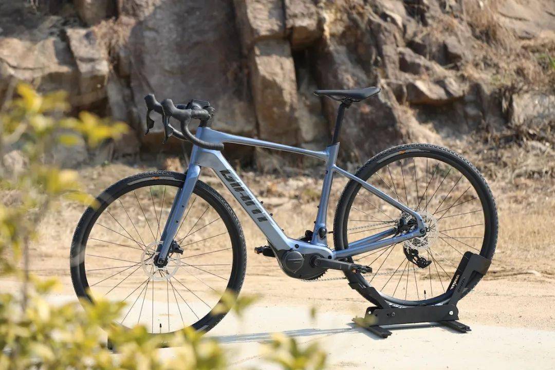 ai智能算法系统 giant推出revolt e  0电助力公路车_搜狐汽车_搜狐网