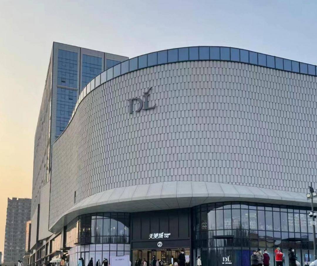 ③奢尚生活:潮流商圈环伺新田360广场,万达广场,胖东来天使城等潮流