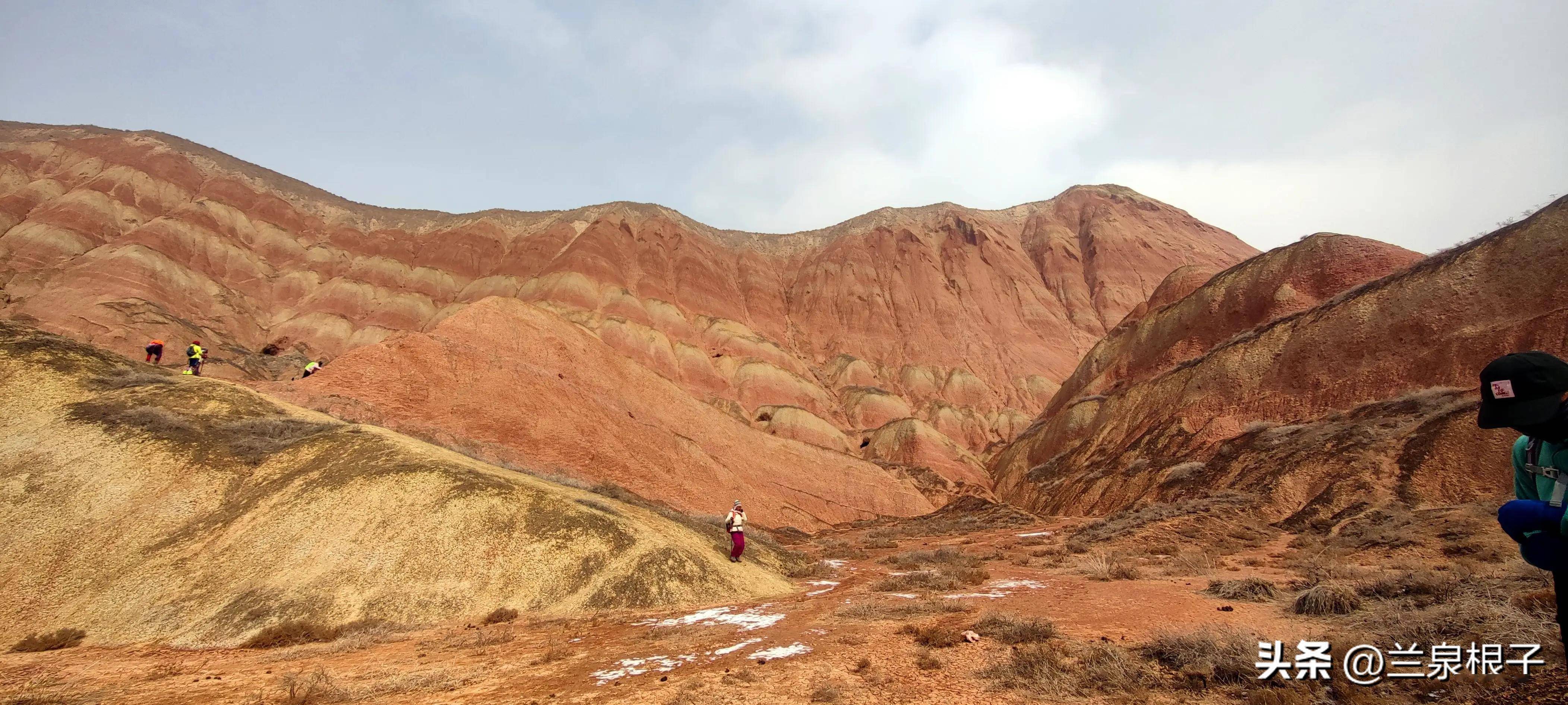 初春时节行游兰州水居丹霞