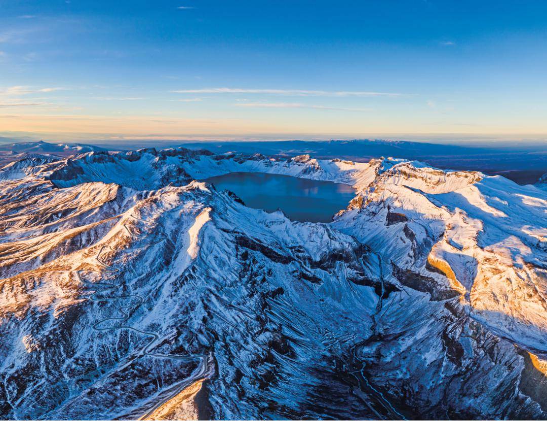 温泉_滑雪_火山
