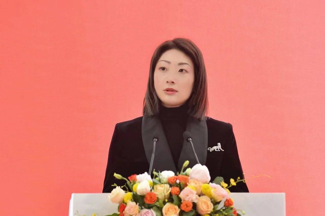 43岁创办娃哈哈的宗庆后,和42岁接棒的宗馥莉丨热财经_首富_标签_中国