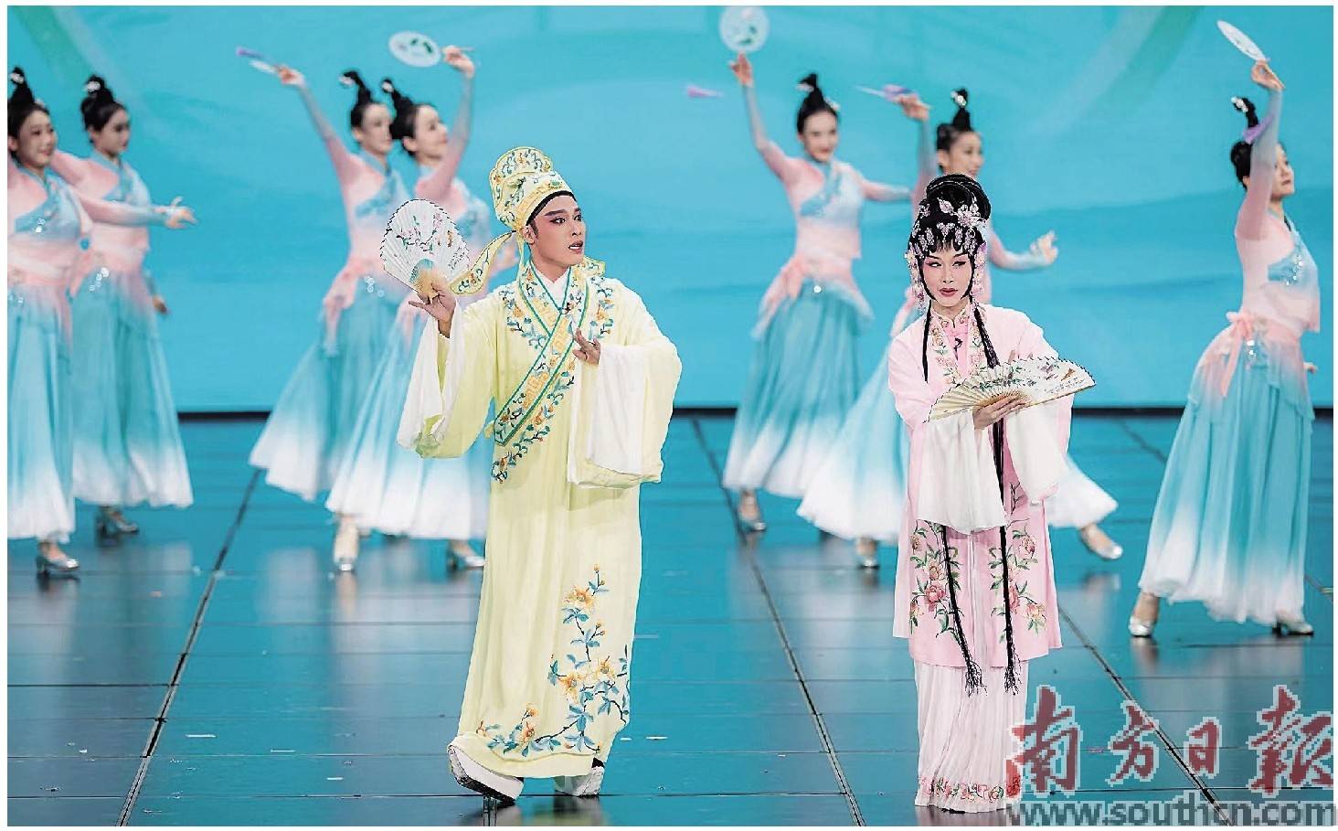 广东潮剧院90后演员演绎的《苏六娘》经典选段,是潮剧首次登上央视