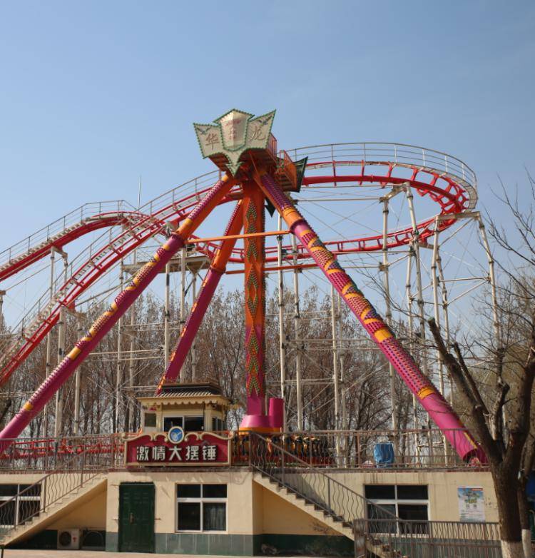 自旋滑车推荐指数★★★★★自旋滑车是一种滑行车类游戏机游客乘坐