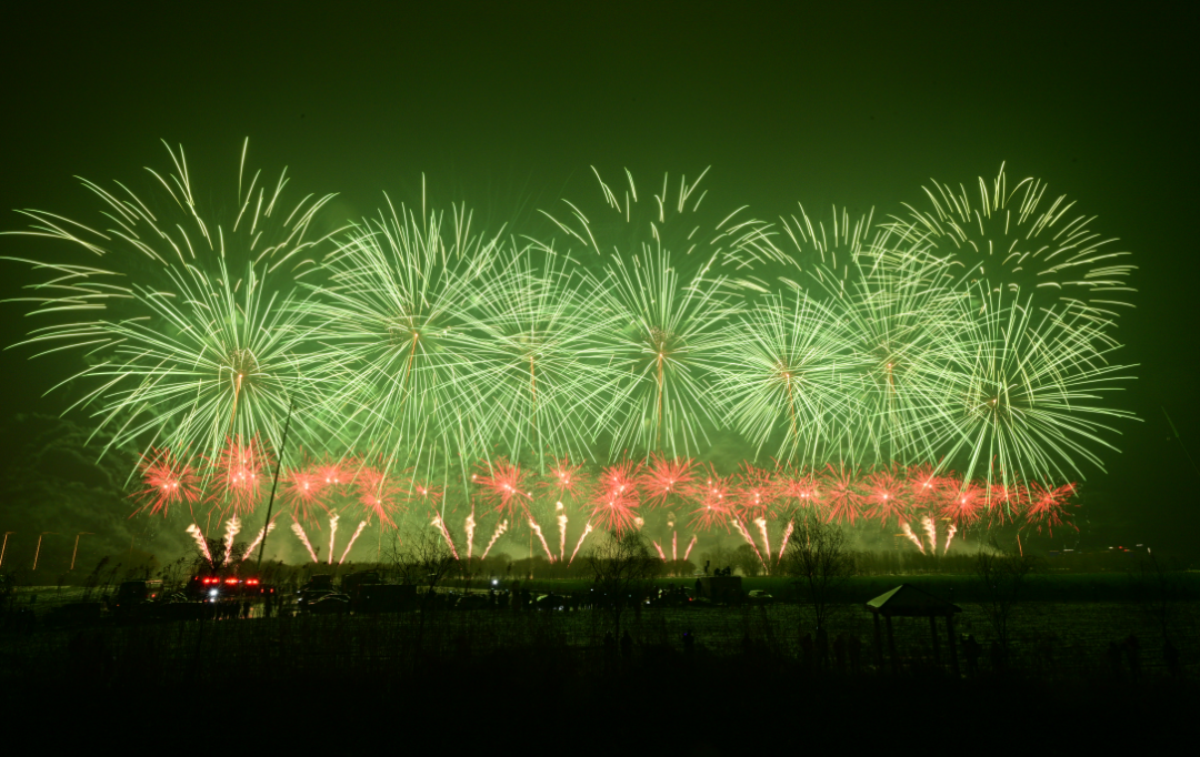 烟花_城市_创新