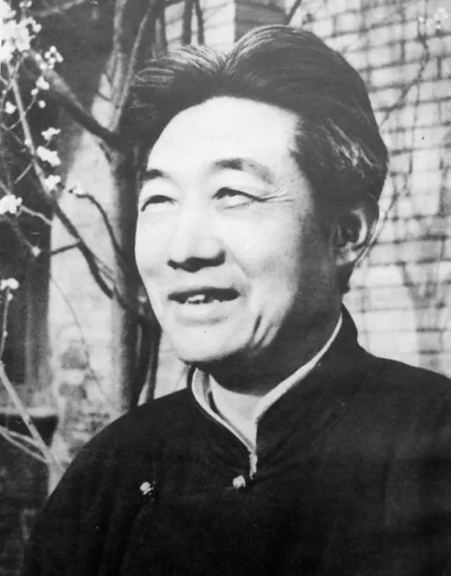 法国学西画,归国后长期从事美术教育,先后任教于国立中央大学艺术系