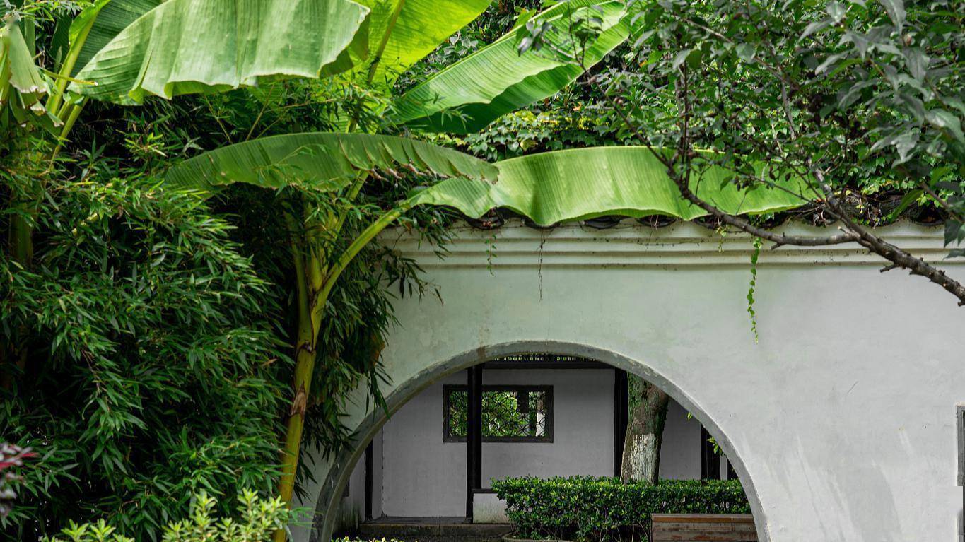 韩愈一首长篇记游诗,气势遒劲,风格壮美,一直为后人