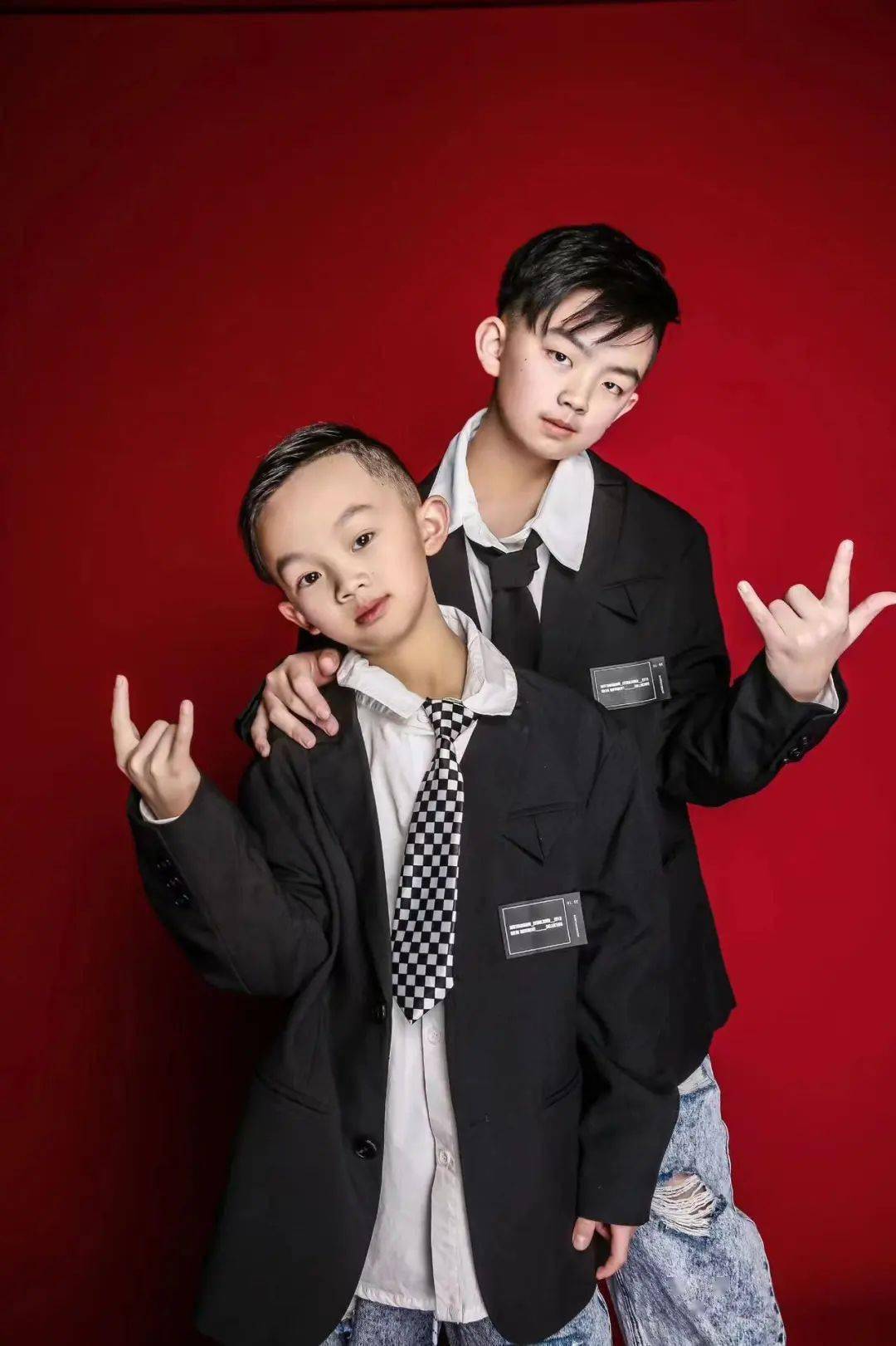 未来学部人物志 | 唐博文&唐子龙:骥子龙文,博采众长_孩子_同学_榜样