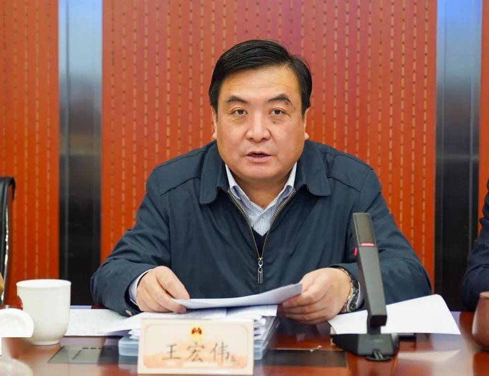 区人大常委会第39次主任会议通过"双重大"年度工作计划 听取法检"两官